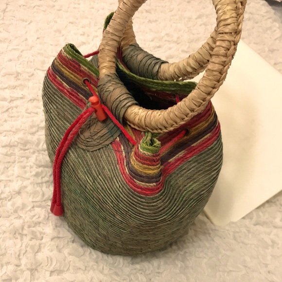 NWOT Woven Bucket Bag Multicolor & Green. - Picture 10 of 13